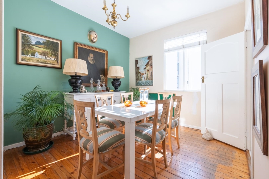 2 Bedroom Property for Sale in Sea Point Western Cape